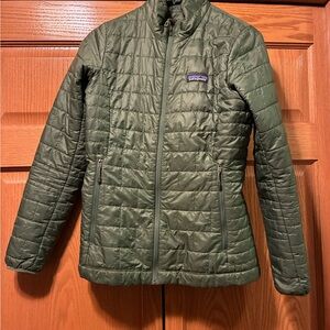 Patagonia Women's Green Puffer Jacket
